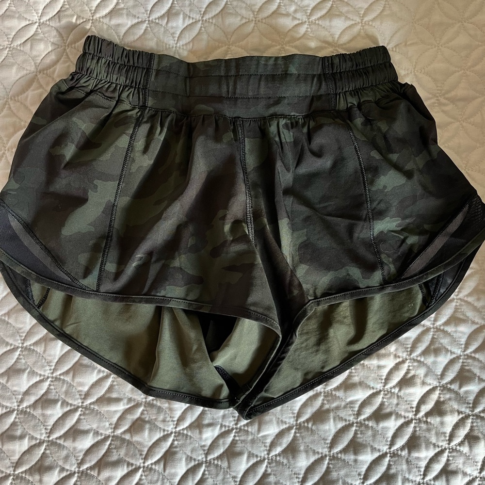 Lululemon Hotty Hot shorts.  2.5 inch inseam. Size 4.
